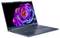 Ein schlankes, offenes Laptop, das eine lebendige, mehrfarbige Rose auf dem Bildschirm zeigt, vor einem dunklen Hintergrund.