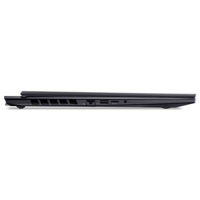 Seitenansicht eines geschlossenen schwarzen Laptops mit Lüftungsschlitzen, USB-Anschlüssen und anderen Anschlussmöglichkeiten.