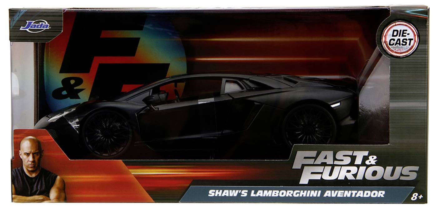 "Fast & Furious" Spielzeugverpackung mit einem Druckguss-Lamborghini Aventador, mit der Aufschrift "Shaws Lamborghini Aventador", geeignet für Kinder ab 8 Jahren.