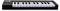 Eine kompakte MIDI-Tastatur mit 13 schwarzen und weißen Tasten und Buttons auf der linken Seite zur Klangsteuerung.