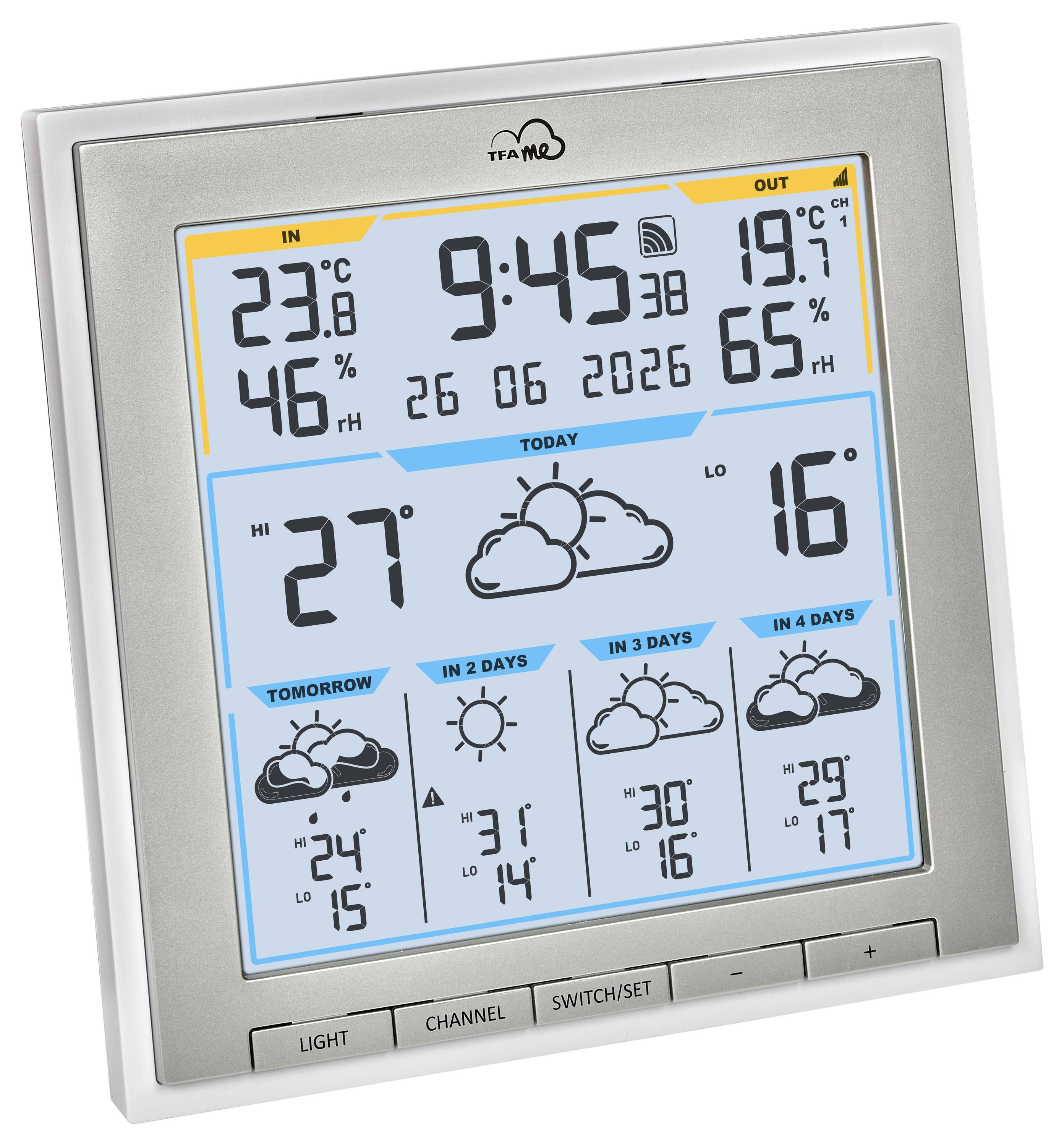 Digitale Wetterstation zeigt aktuelle Innentemperatur von 23°C, 46% Luftfeuchtigkeit, Außentemperatur von 19,7°C, 65% Luftfeuchtigkeit, Datum und Vorhersagen an.