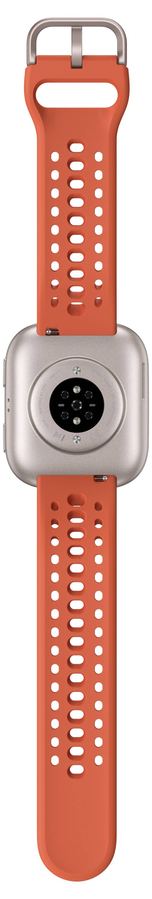 Smartwatch mit einem metallischen Gehäuse und orangefarbenem gelochtem Armband, der die rückseitigen Sensoren zeigt, wahrscheinlich für Gesundheits- und Fitness-Tracking.