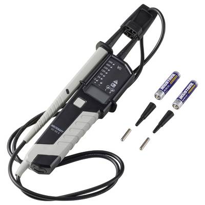 Tragbares elektronisches Testgerät mit angebrachtem Kabel, zwei Batterien und kleinen Messspitzen, die daneben ausgelegt sind.