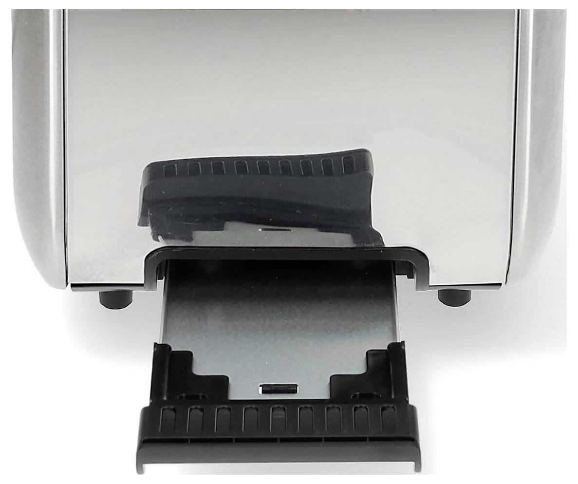 Ein silberner Toaster mit einem schwarzen herausziehbaren Krümelschubfach, das teilweise am unteren Ende ausgefahren ist, vor einem weißen Hintergrund.