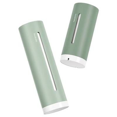 Zwei grüne zylindrische Smart-Home-Geräte mit Schlitzen, gekennzeichnet mit ‚Netatmo'. Möglicherweise zur Messung von Temperatur oder Luftqualität.
