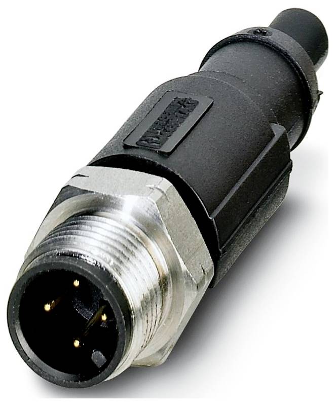 Eine Nahaufnahme eines männlichen Elektrosteckers mit drei Metallkontakten, schwarz und metallisch gefärbt, designed für sichere elektronische Verbindungen.