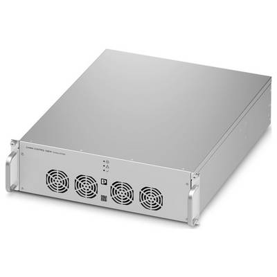 Ein rechteckiges metallisches elektronisches Gerät mit mehreren Kühlventilatoren auf der Vorderseite und Griffen auf beiden Seiten.