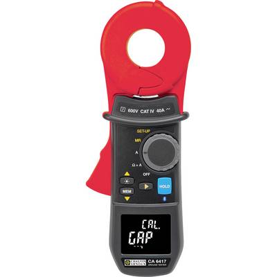 Ein Stromzangen-Multimeter mit offener roter Backe, schwarzem Gehäuse und digitaler Anzeige, die „CAL CAP" zeigt. Beinhaltet verschiedene Tasten und einen Drehschalter.