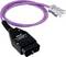 Ein lila OBD2-Diagnosekabel mit schwarzem Stecker und silbernem Adapterstecker. Es wird für Fahrzeugdiagnose und Datenübertragung verwendet.