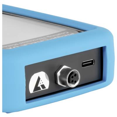 Nahaufnahme einer Ecke eines blauen tragbaren Geräts mit einem schwarzen Anschlussfeld mit einem runden Anschluss und einem USB-C-Anschluss.