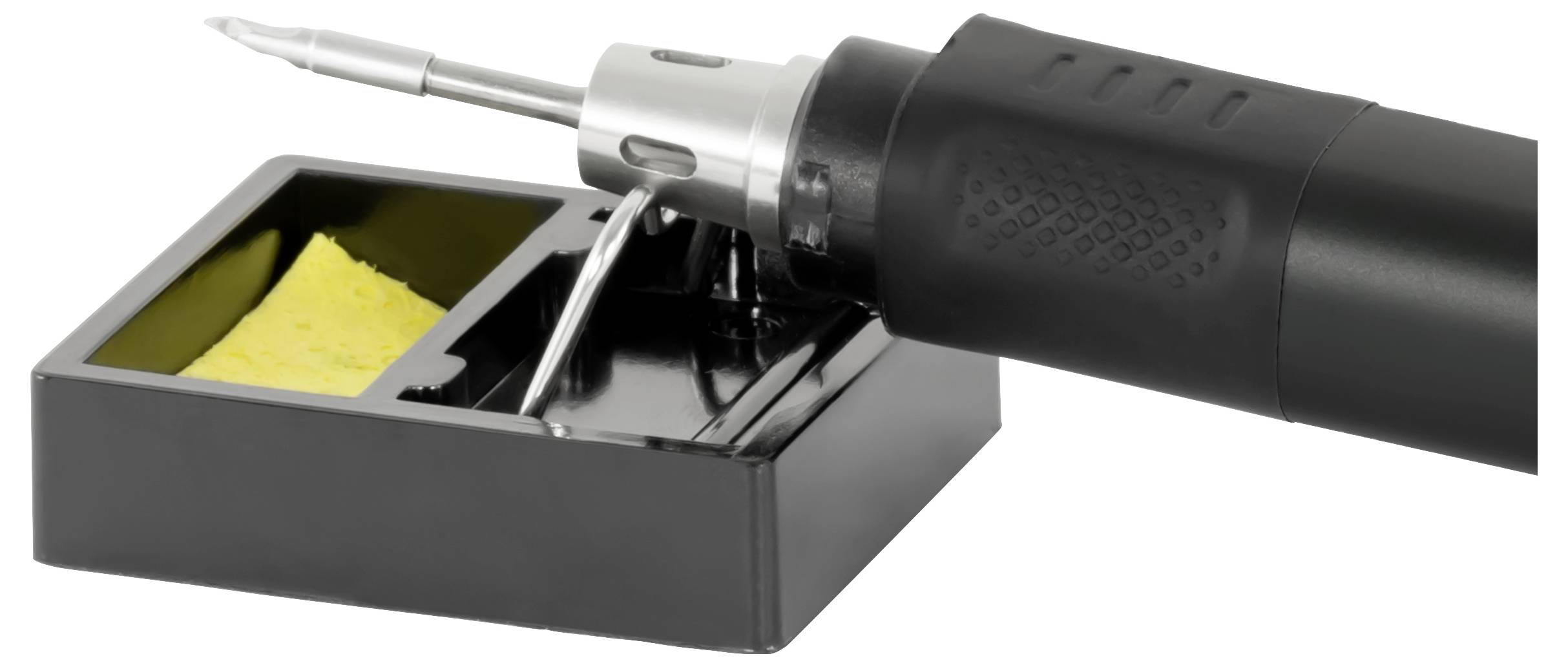 Ein Lötkolben ruht in einem Metallreinigungsständer mit gelbem Flussmittel oder Lötkolbenschwamm im Inneren.
