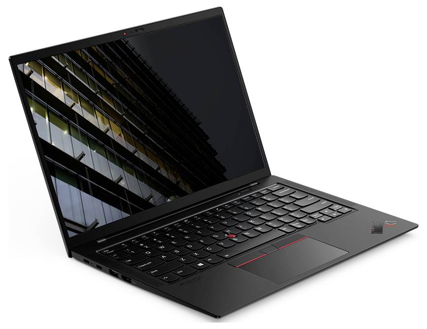Ein eleganter schwarzer Laptop mit einem lebendigen Bildschirm, auf dem sich die Spiegelung eines modernen Gebäudes zeigt. Die Tastatur verfügt über einen roten Trackpoint.