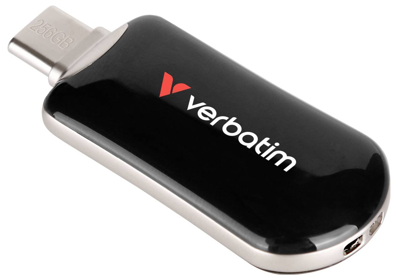 Schwarzes Verbatim USB-C Flash-Laufwerk mit silberner Kappe, gezeigt auf weißem Hintergrund.