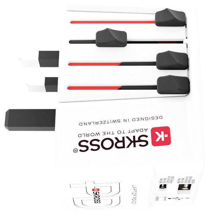 Universeller Reiseadapter mit verstellbaren Kontakten. Verfügt über zwei USB-Anschlüsse und ein elegantes, kompaktes Design. Der Text lautet „SKROSS - Adapt to the World".