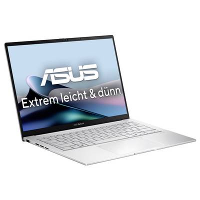 Ein silberner ASUS-Laptop ist geöffnet und zeigt den Bildschirm mit der Aufschrift 'Extrem leicht & dünn'.