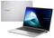 Öffnen Sie einen Asus ExpertBook-Laptop mit einem leuchtend blauen Bildschirm auf der rechten Seite. Das silberne Logo der Marke befindet sich auf dem geschlossenen Deckel dahinter.