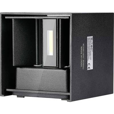 Eine schwarze rechteckige wandmontierte Leuchte mit einem vertikalen LED-Streifen in der Mitte, gekennzeichnet mit „AC220-240V 50/60HZ MADE IN CHINA".