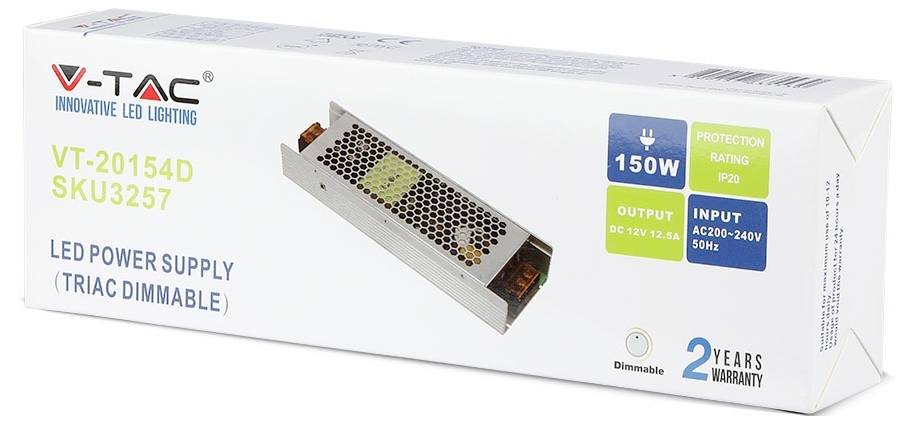 Ein mehrfarbiges Kabel mit einem zylindrischen Metallstecker an einem Ende und freigelegten Drähten am anderen Ende, das Kupferspitzen und Isolierungsfarben zeigt.