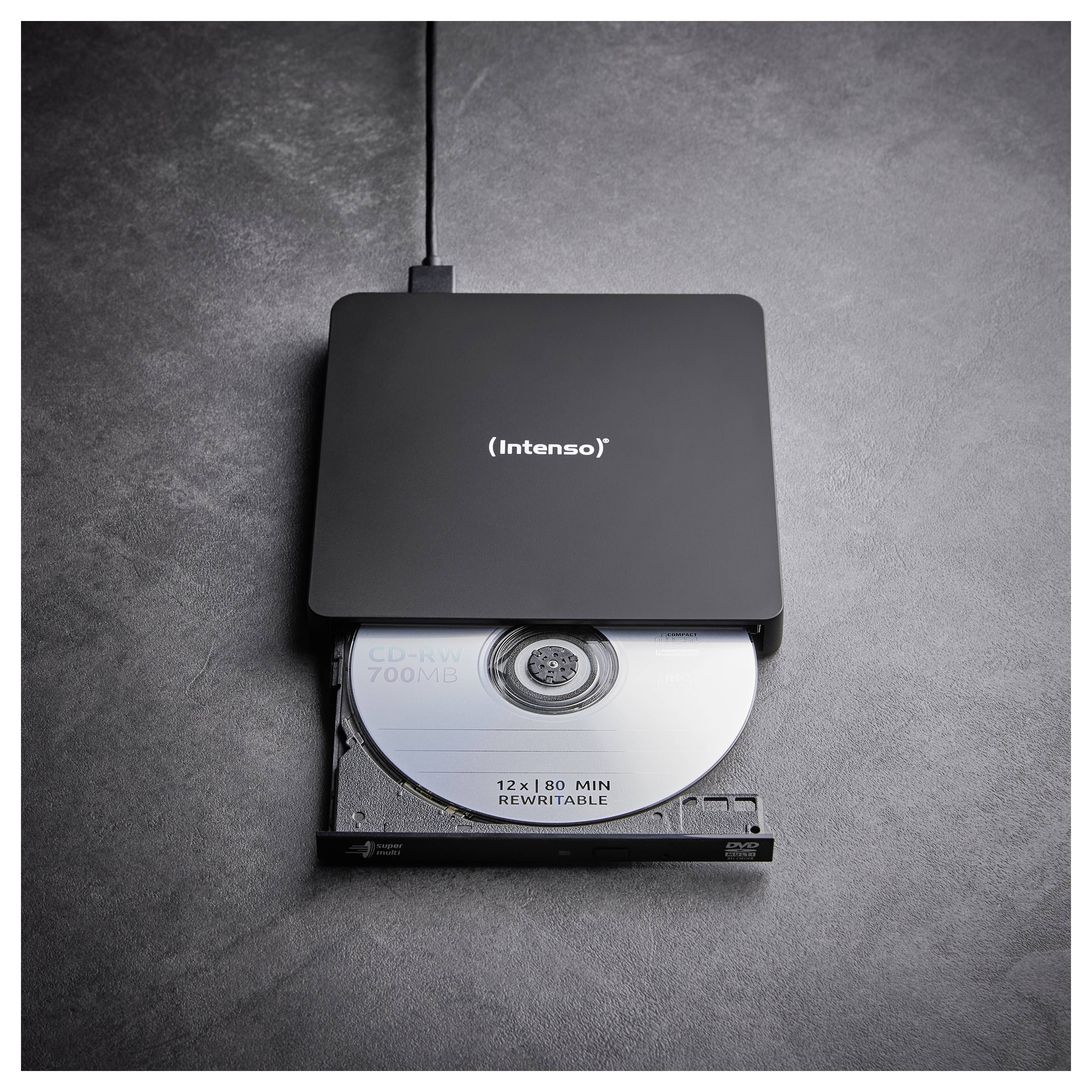 Externes USB-CD-Laufwerk mit "Intenso"-Logo und einer teilweise aus dem Laufwerk ausgefahrenen 700-MB-CD-RW auf einer dunklen Oberfläche.