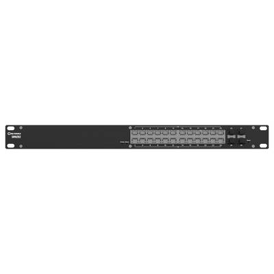 Ein Netzwerk-Switch mit mehreren Anschlüssen, beschriftet mit „Fortinet" und „Secure", von vorne dargestellt, was auf Konnektivitätsfunktionalität hinweist.