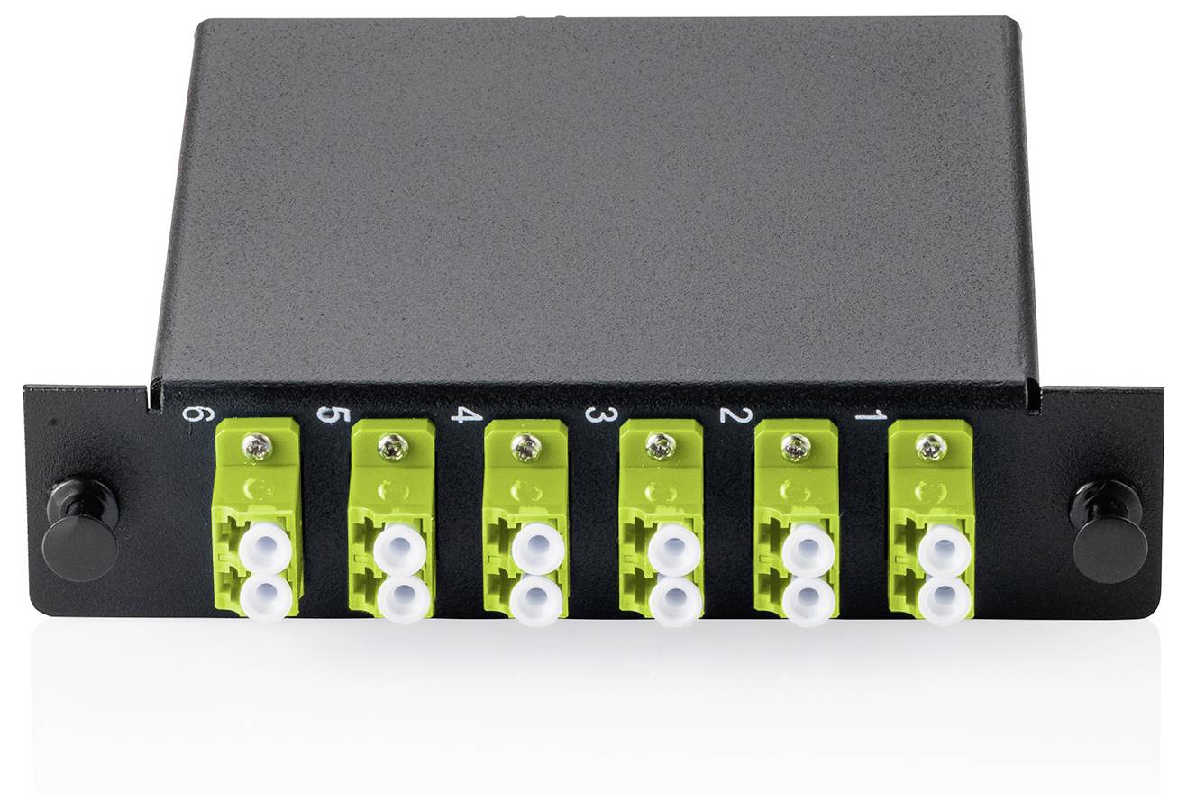 Glasfaser-Adapterpanel mit sechs SC/APC-Verbindungen, mit den Bezeichnungen 1 bis 6, in schwarzer und grüner Farbgebung.