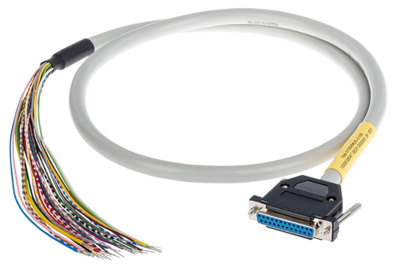 Ein weißes mehradriges Kabel mit einem blauen Stecker an einem Ende und freigelegten farbigen Drähten am anderen Ende.