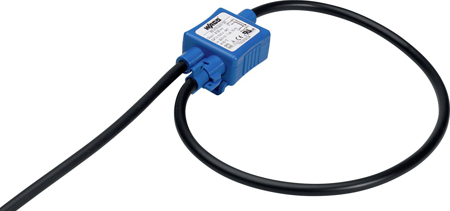 Ein blauer elektrischer Stecker mit einem angeschlossenen runden Kabel, versehen mit einem weißen Etikett mit Spezifikationen. Wird für industrielle Anwendungen verwendet.