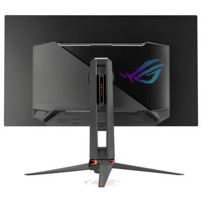 Ein Gaming-Monitor aus der Rückansicht mit Ständer und RGB-Lichtern, die das ROG-Logo anzeigen. Die Basis projiziert ein rot beleuchtetes Symbol auf die Oberfläche.