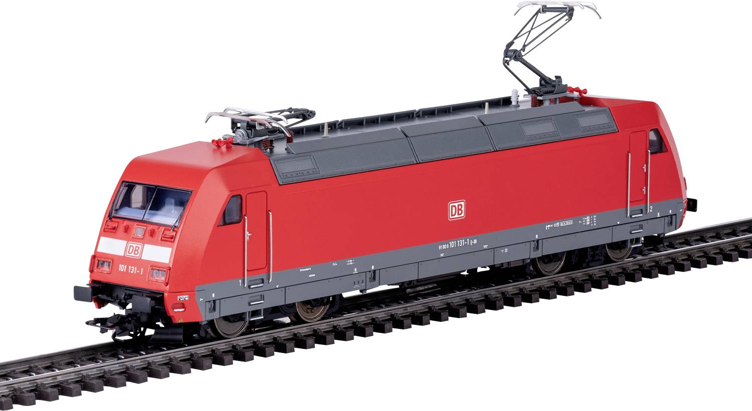 Ein Modell einer roten elektrischen Zuglokomotive wird auf einem Gleisstück gezeigt.