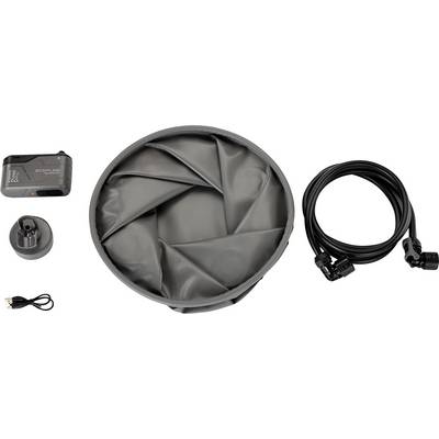 Ein aufblasbares Camping-Werkzeugset mit einem Kompressor, einer zusammengefalteten Luftmatratze, einem Netzteil, einem USB-Kabel und einem Luftschlauch.
