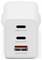 Ein weißer Ladapter mit zwei USB-C-Anschlüssen mit der Bezeichnung „67W" und einem USB-A-Anschluss mit der Bezeichnung „22,5W".