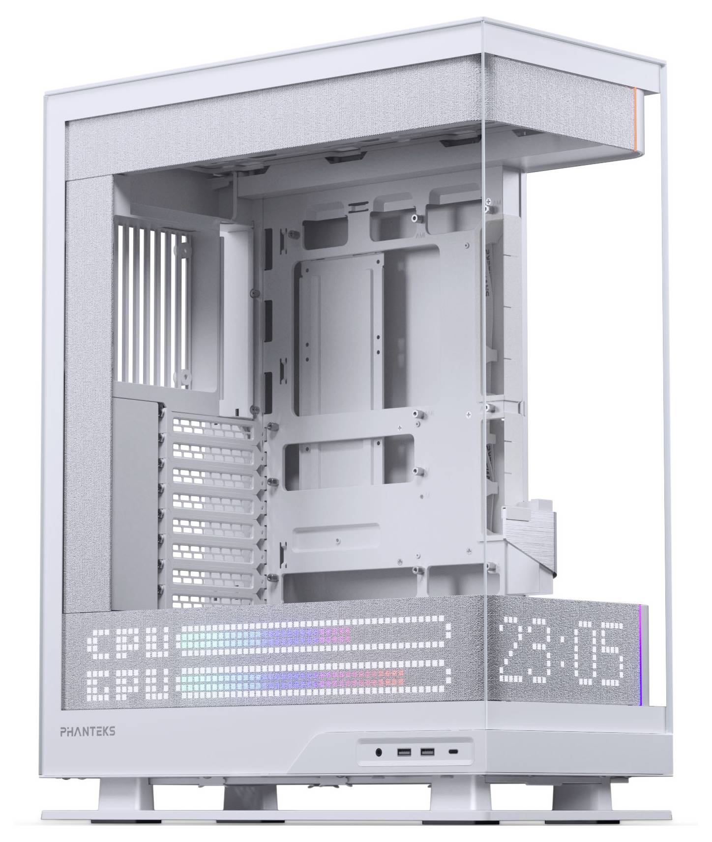 Ein silbernes Computergehäuse von Phanteks mit offener Seitenwand, RGB-Beleuchtung und digitaler Anzeige, die „CPU" und „23°C" anzeigt.