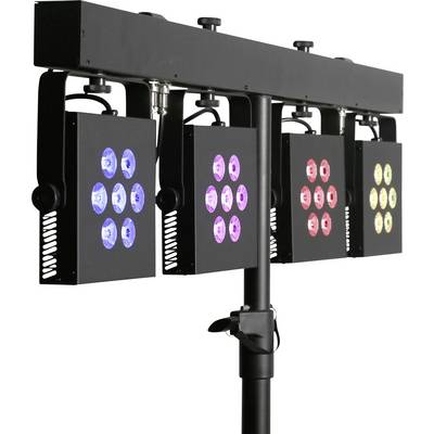'Vier LED-Bühnenscheinwerfer auf einem Gestell, die die Farben Blau, Rosa und Gelb zeigen, verwendet für Event- oder Konzertbeleuchtung.'