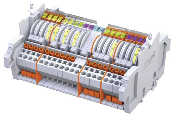 Insta360 Ace Pro 2 Kamera mit austauschbarem Akku hervorgehoben, zeigt ihr kompaktes Design und die Platzierung der Tasten.