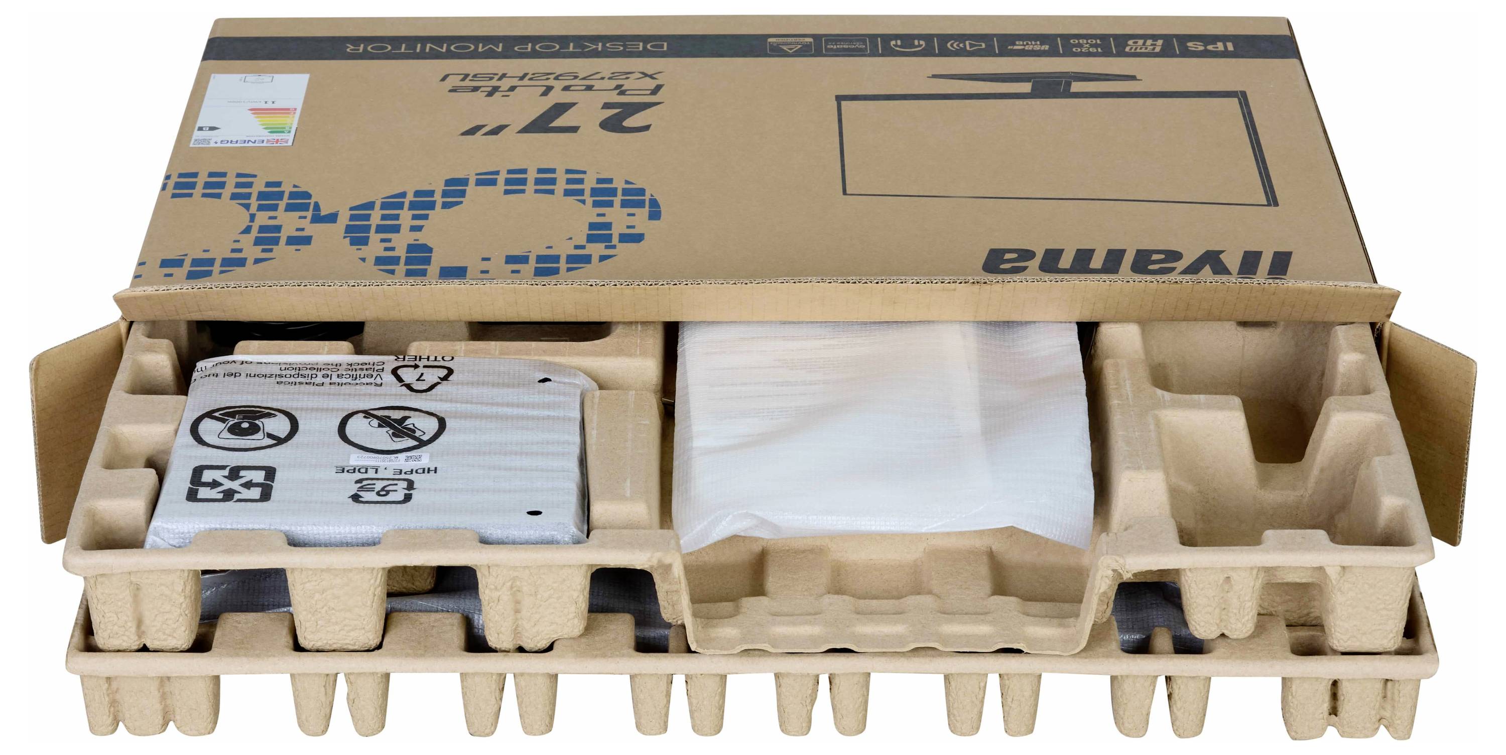 Offene Kartonverpackung mit papierverpackten Gegenständen und einem Paket mit Recycling-Symbolen.