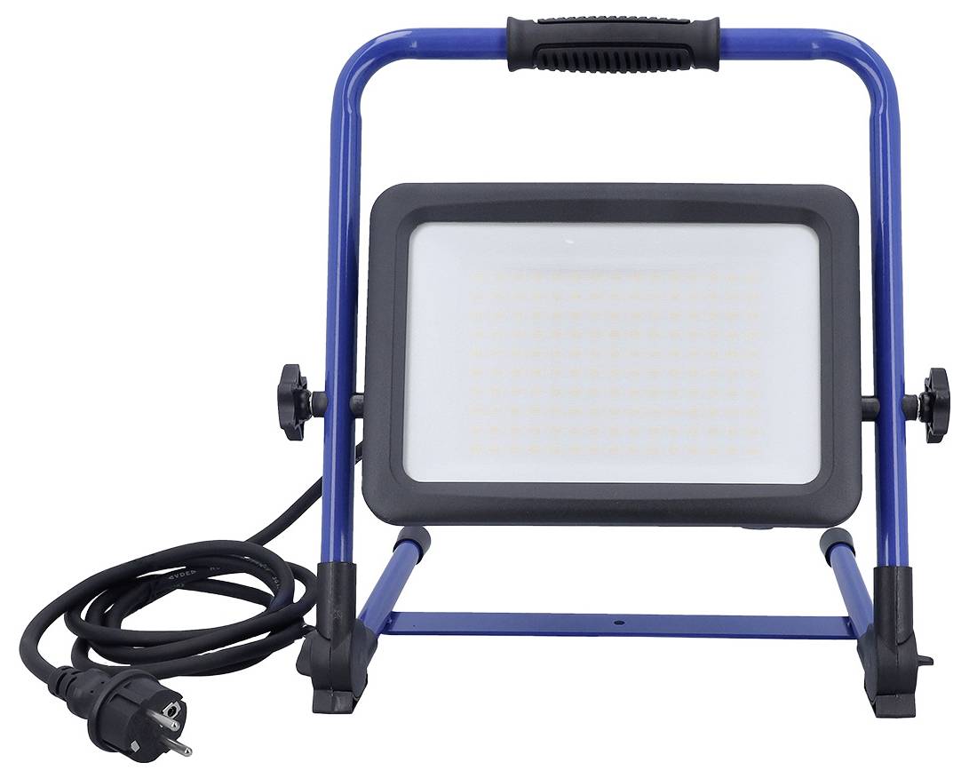 Eine tragbare LED-Arbeitsleuchte mit blauem Griff und Ständer, mit angebrachtem schwarzem Kabel und Stecker, geeignet für den Außen- oder Werkstattbereich.
