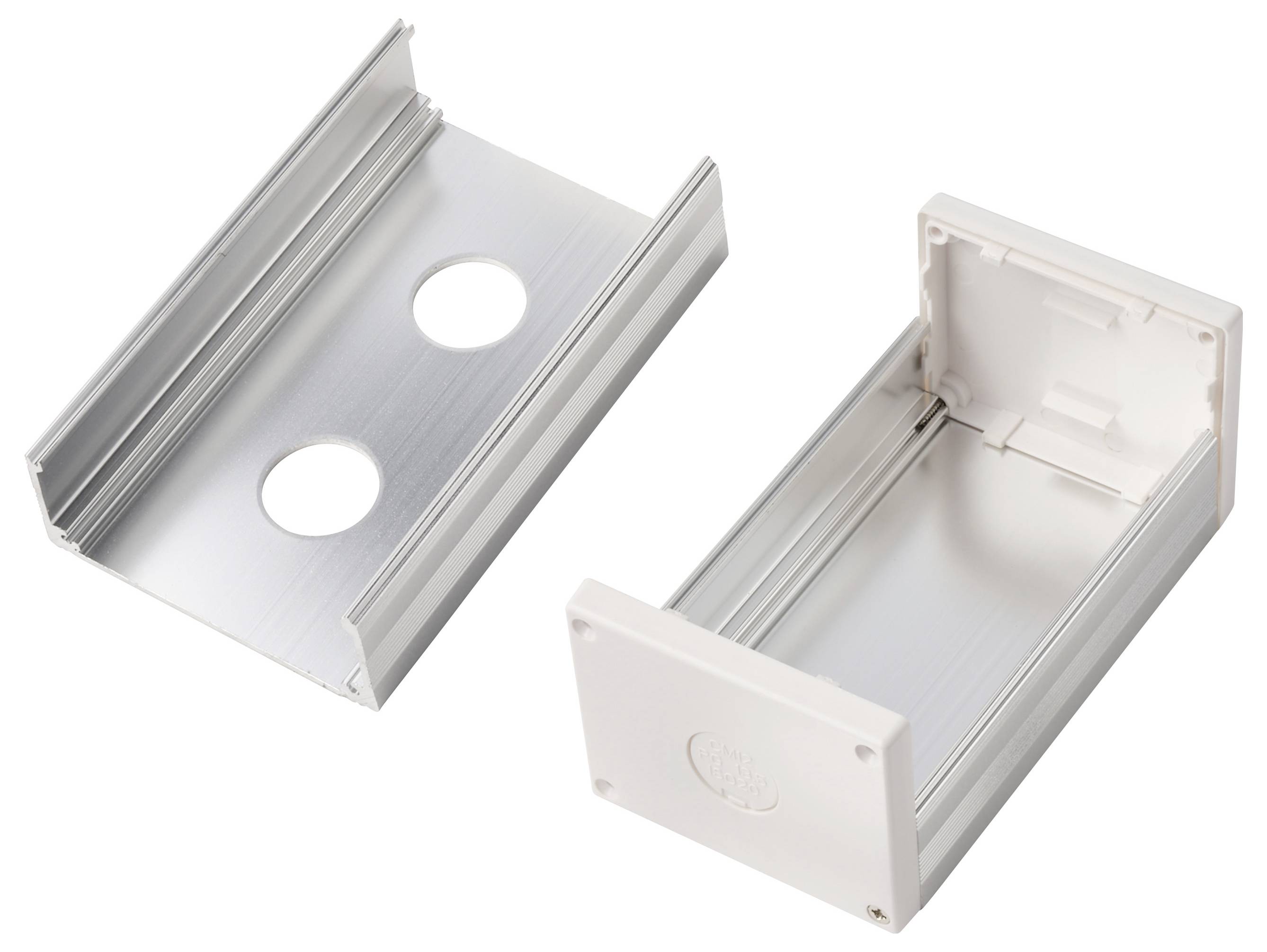 Zwei Ansichten eines kleinen Aluminium-Elektroschranks mit weißer Endkappe, die die Basis mit zwei kreisförmigen Ausschnitten und die montierte Box zeigen.