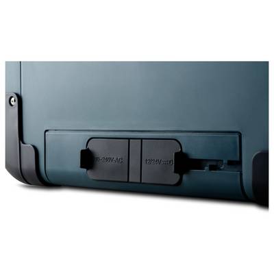 Nahaufnahme eines Gerätepanels auf der Rückseite mit einer verschiebbaren Abdeckung für die AC-Stromversorgung mit der Aufschrift „100-240V AC" und „12V/3A" angesteckt.