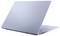 Ein eleganter ASUS-Laptop mit hellem Bildschirm, auf dem der Text „Robustes Metall-Gehäuse" angezeigt wird und sein langlebiges Metallgehäuse hervorgehoben wird.