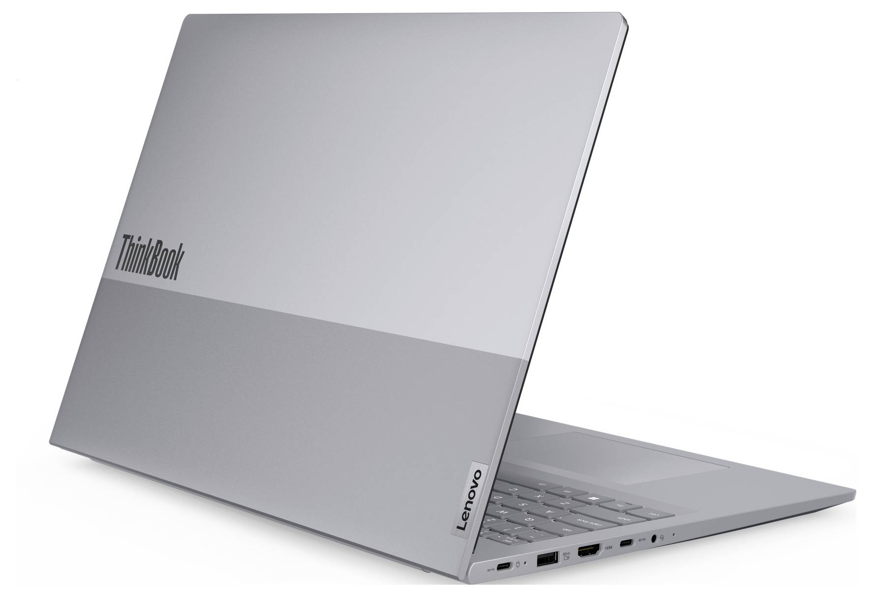 Ein silberner Laptop mit dem Logo "ThinkBook" auf dem Deckel, teilweise geöffnet, der sein schlankes Design und mehrere Anschlüsse an der Seite zeigt.