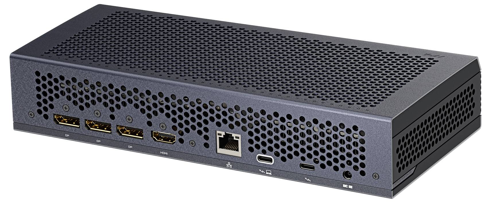 „Rückansicht eines schwarzen Geräts mit vier HDMI-Anschlüssen, Ethernet-Anschluss, USB-C-Anschluss und Stromversorgungsanschluss. Die Oberfläche verfügt über eine gelochte Belüftung."