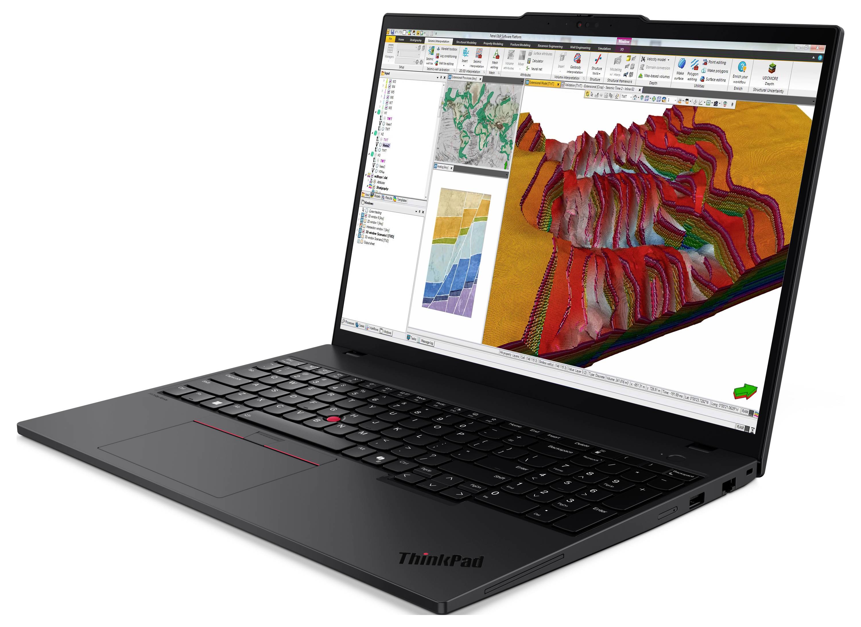 Laptop, das Geoinformationssoftware anzeigt, mit bunten topografischen Daten, einschließlich Karten und eines 3D-Geländemodells auf dem Bildschirm.