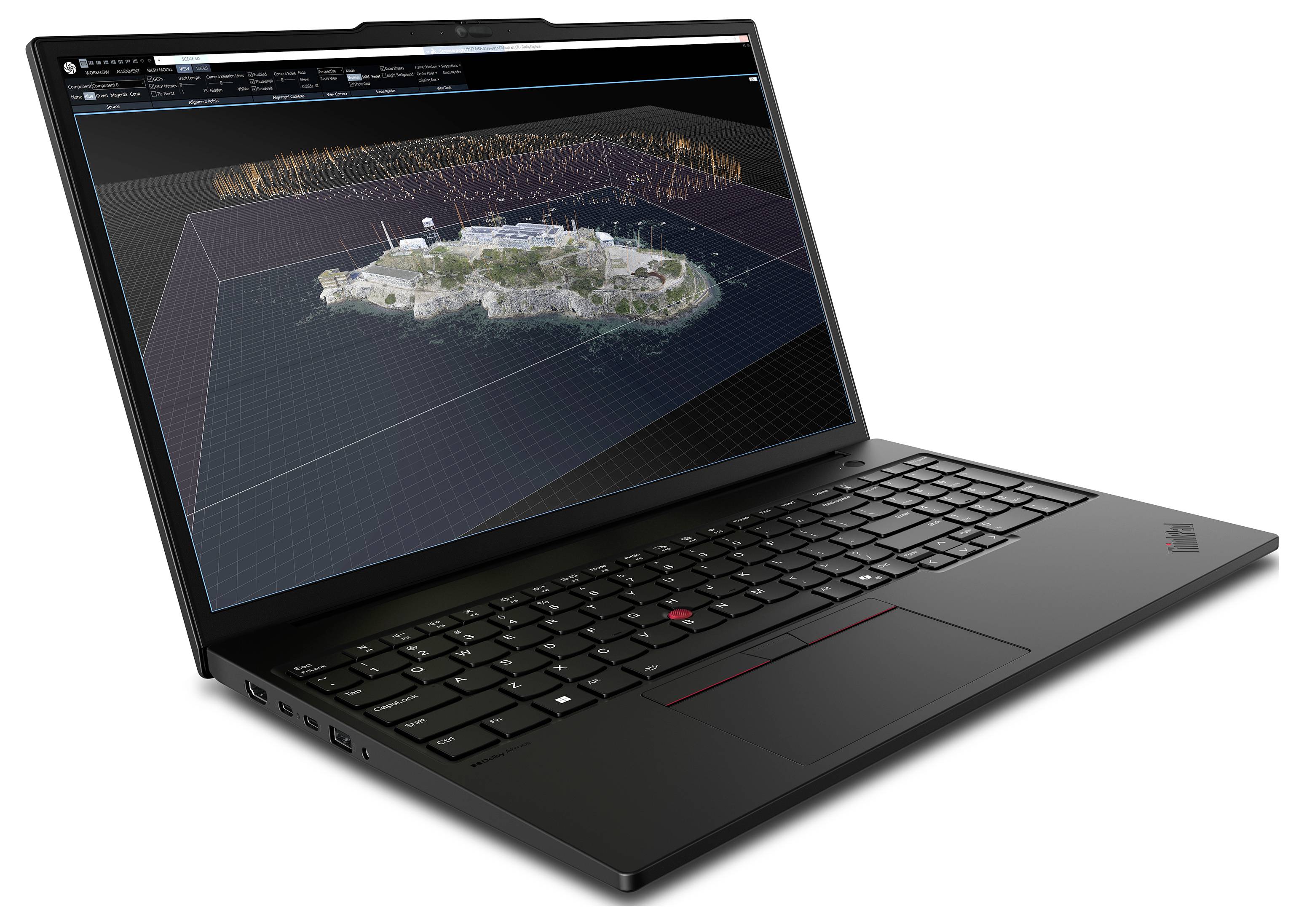 Ein Laptop, der 3D-Modellierungssoftware anzeigt, mit einer gerenderten Landformation auf dem Bildschirm. Der Fokus liegt auf dem detaillierten 3D-Modell.