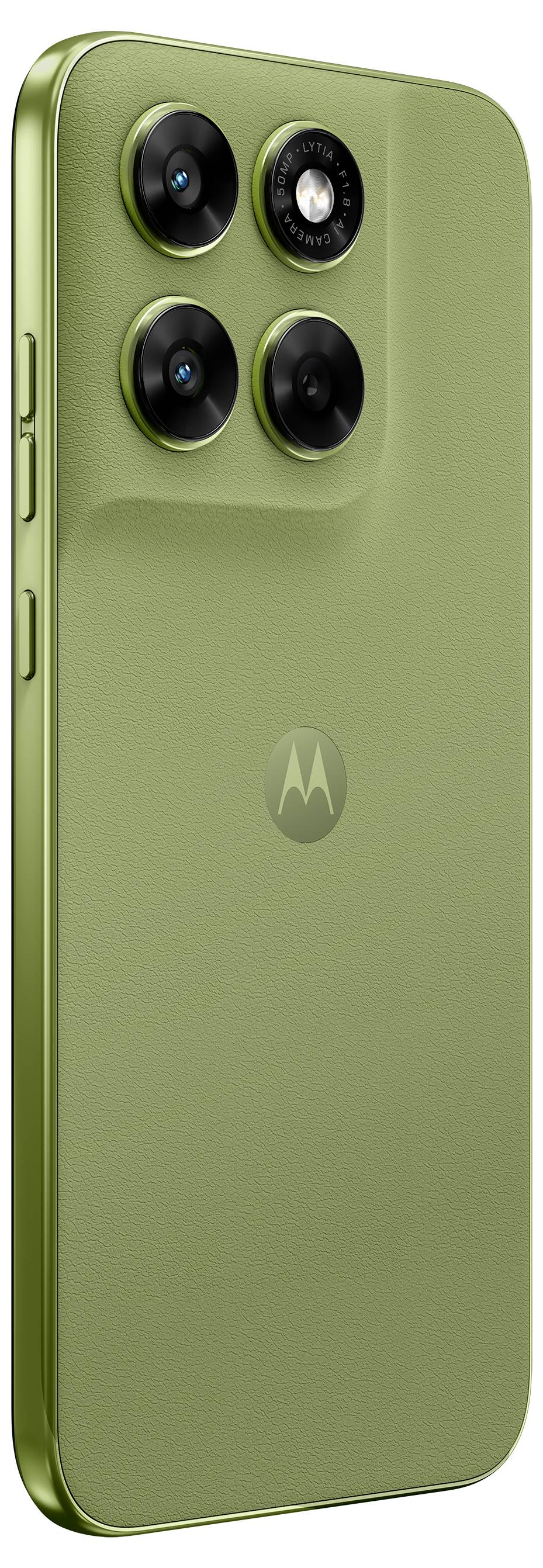 Grünes Smartphone mit drei rückwärtigen Kameras und Blitz, mit dem Motorola-Logo in der Mitte auf der Rückseite.