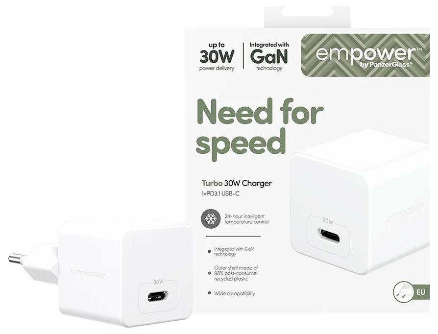 „Need for Speed" Turbo 30W Ladegerät mit GaN-Technologie von PanzerGlass. Umfasst breite Kompatibilität und 24-Stunden-intelligente Temperaturkontrolle.