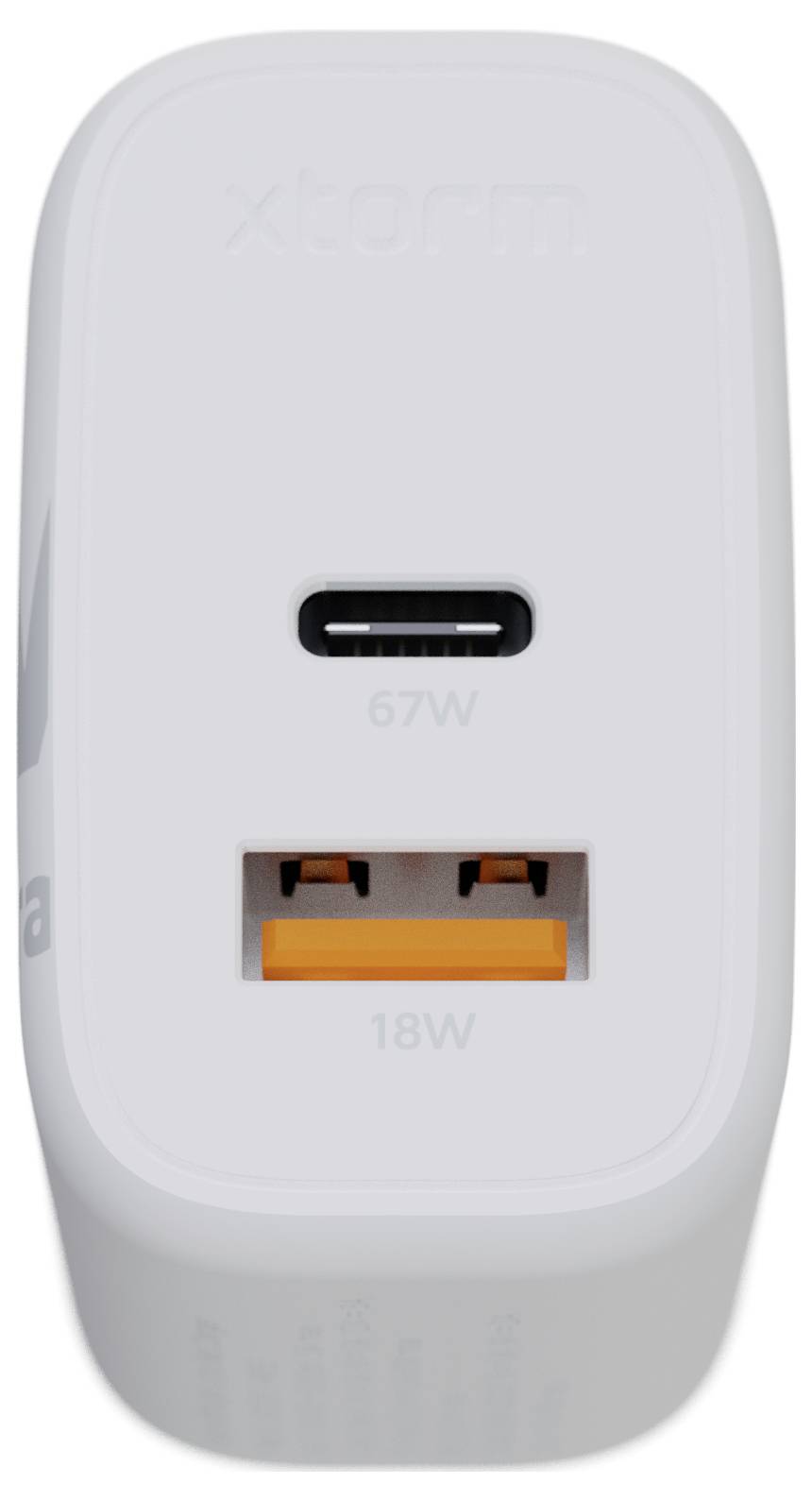 Ein weißer Ladapter mit zwei Anschlüssen: ein USB-C mit der Bezeichnung "67W" und ein USB-A mit der Bezeichnung "18W".