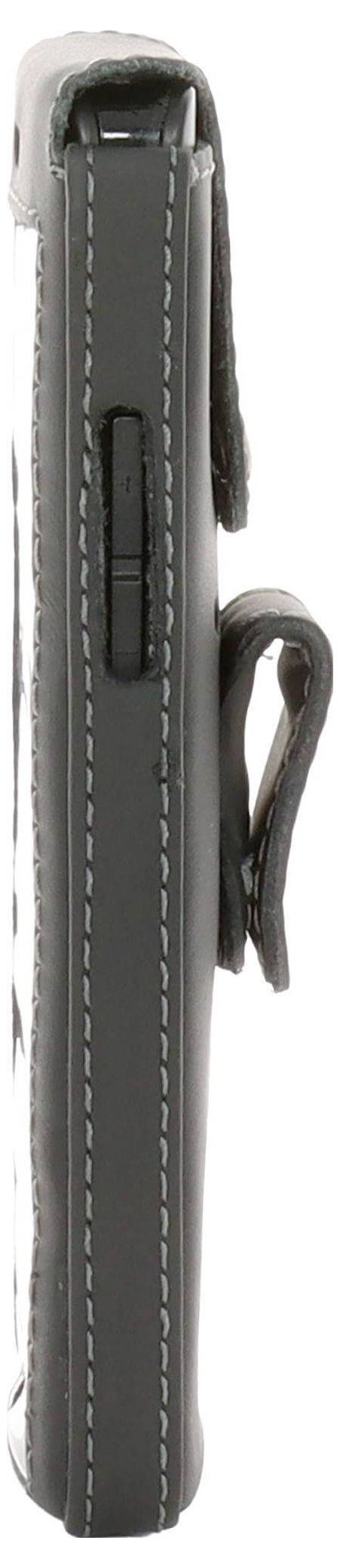 Seitenansicht eines geschlossenen schwarzen Lederkoffers mit weißer Naht, mit einem sichtbaren Knopf und einem Clip am Rand.