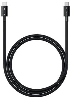 Ein schwarzes USB-C-zu-USB-C-Kabel mit „Satechi"-Branding auf einem Stecker, das sein Design und seine Konnektivitätsfunktion zeigt.