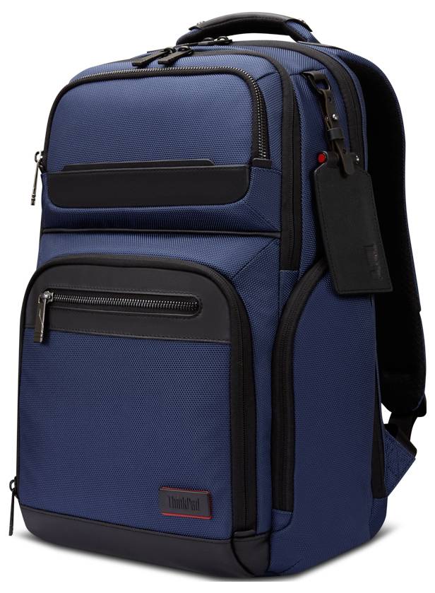 Ein blau-schwarzer Rucksack mit mehreren Reißverschlussfächern, Seitentaschen und einem oberen Griff, entwickelt zum Transportieren von Laptops und Zubehör.