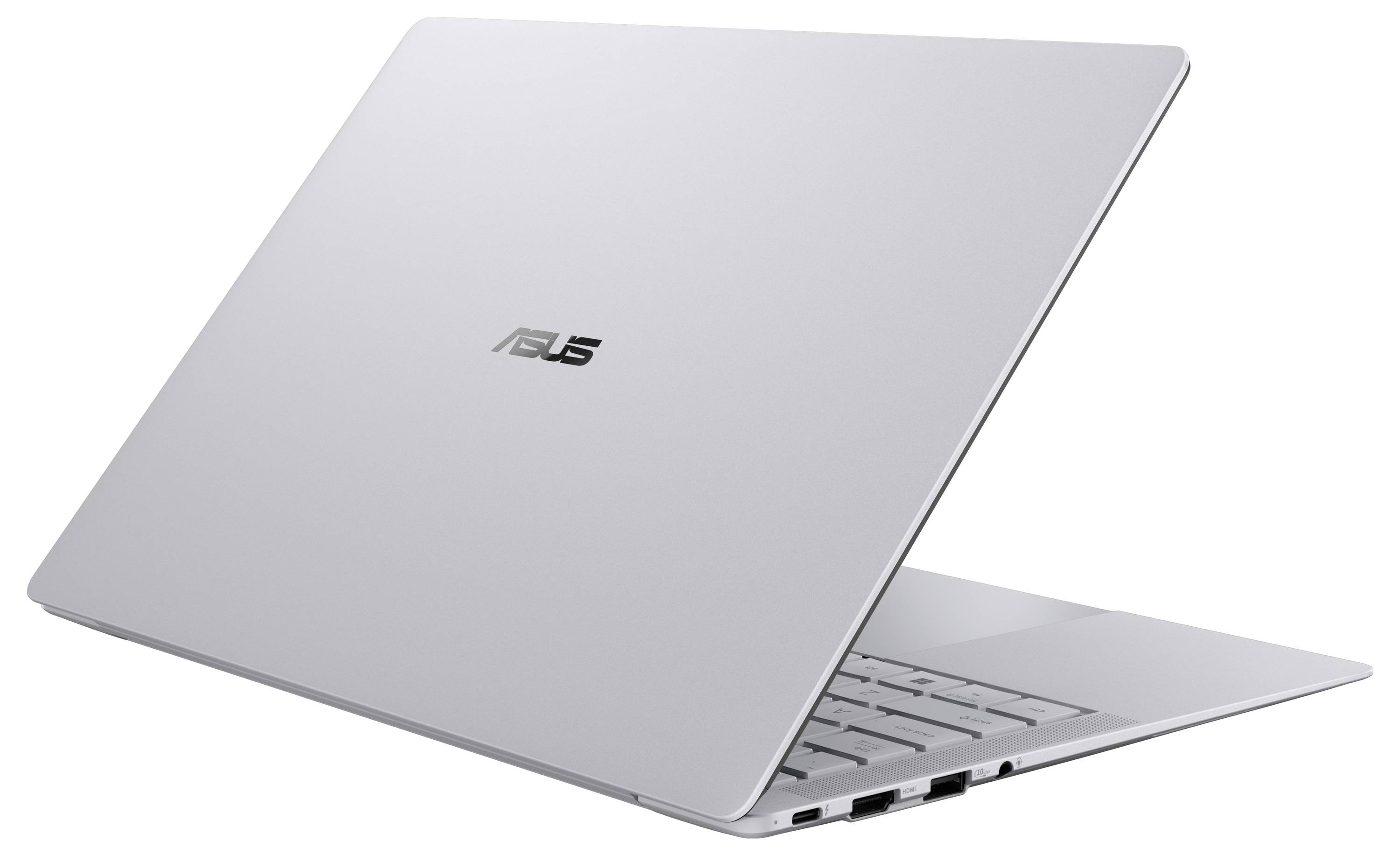 Ein silberner Laptop, der von hinten teilweise geöffnet ist, zeigt das Markenlogo auf dem Deckel und die Tastatur ist von der Seite sichtbar.